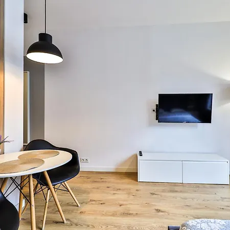 Slawinska 6 By Perfect Daire Varşova